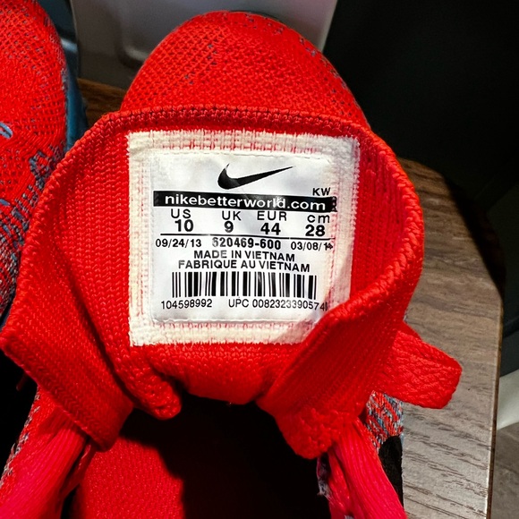 COPY - Nike FlyKnit Max - Picture 5 of 9